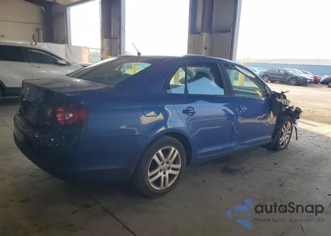 2008 Volkswagen Jetta S z USA, uszkodzony, nr VIN 3VWJZ71K48M021491